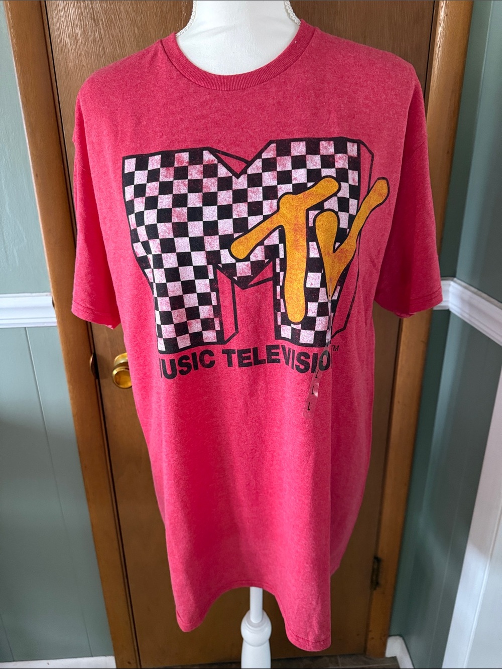 MTV Red Heathered Tee with Black-and-White Checkerboard and Yellow Logo Size L
